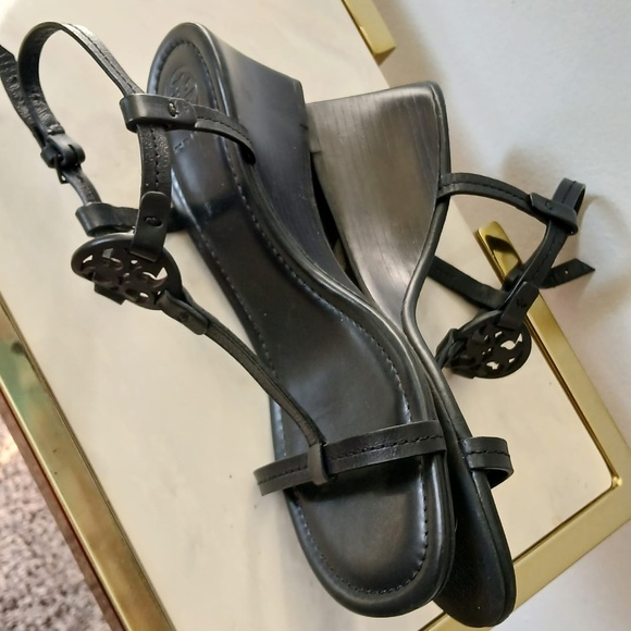 Tory Burch Miller Black Leather Ankle Strap Sandals for Women’s Size 8M. - Picture 8 of 10
